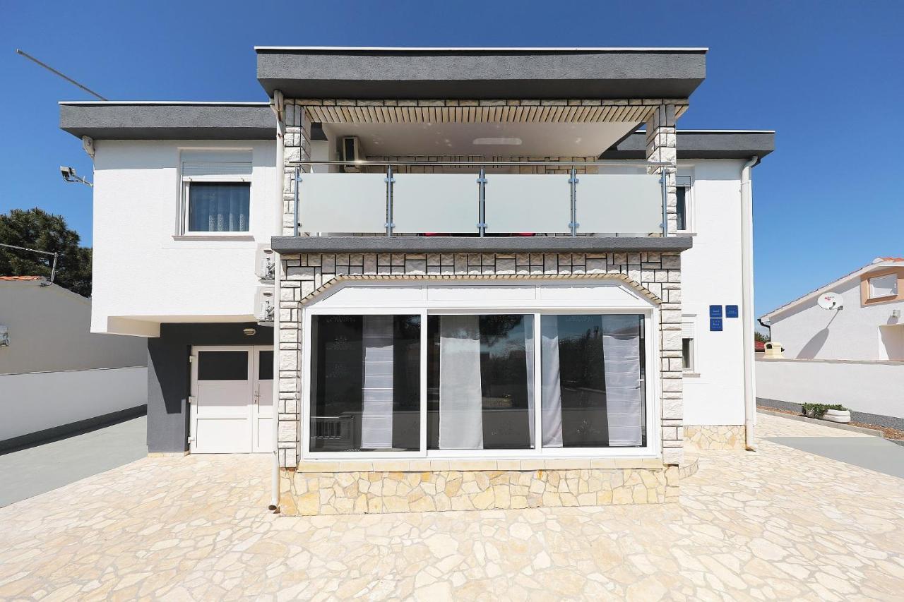 Apartmani Nella Вир Экстерьер фото